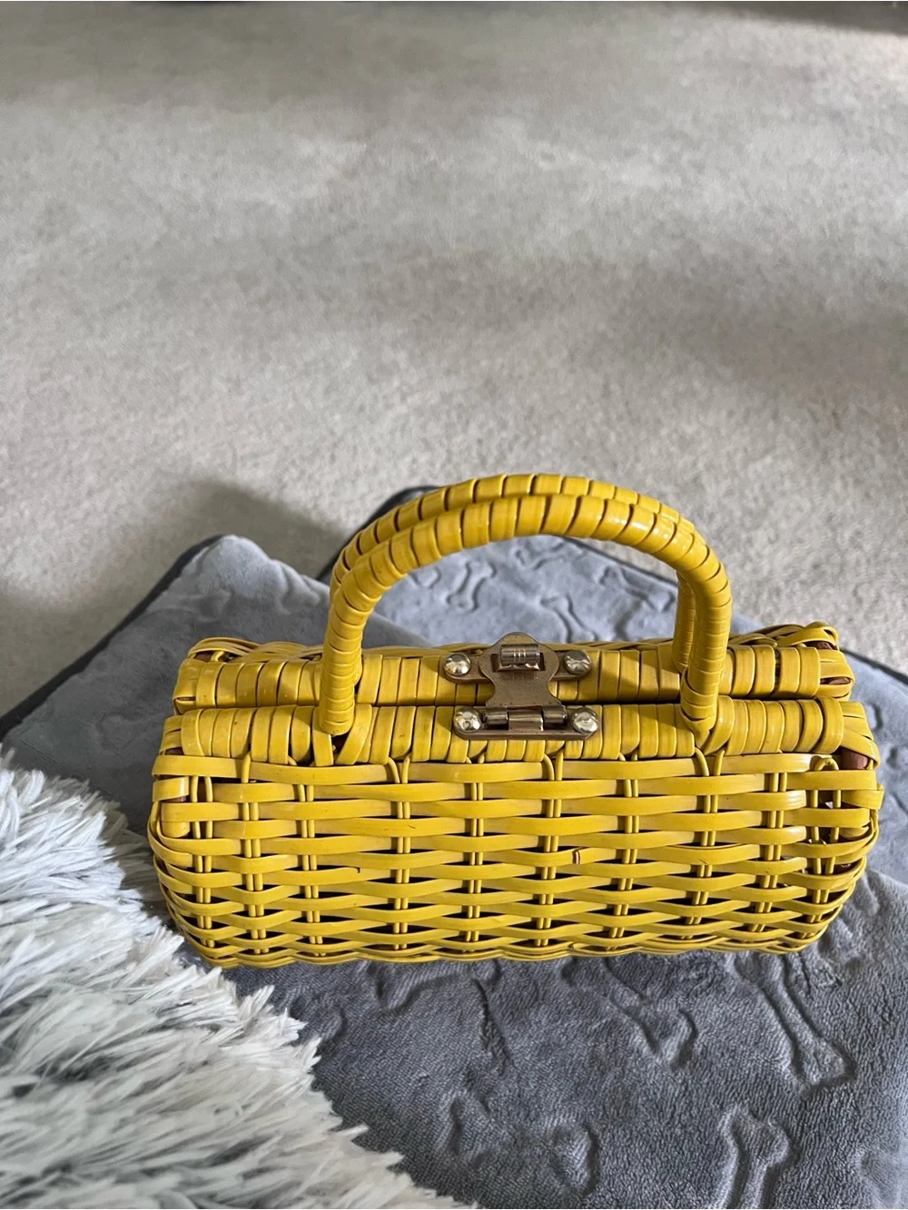 Vintage 50’s/60’s Yellow covered straw Woven Top-Handle Women’s Bag